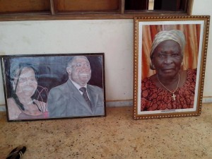 Les potraits du couple Gbagbo et sa celui de la m&egrave;re