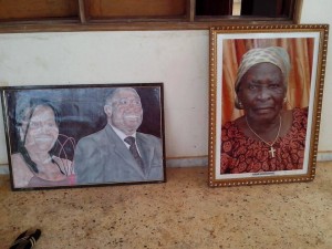 Les potraits du couple Gbagbo et sa celui de la mère